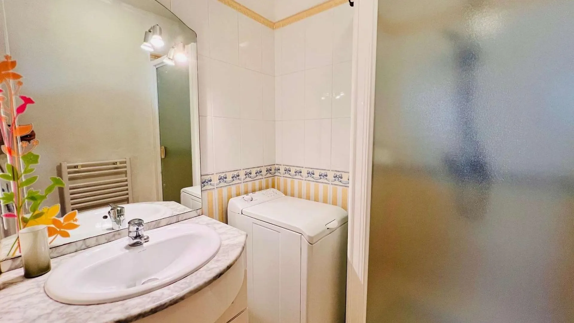 Apartamento Appartement 2 Pieces Avec Jardin Et Parking, Proche Plage Et Commerces A Quiberon - Fr-1-478-306