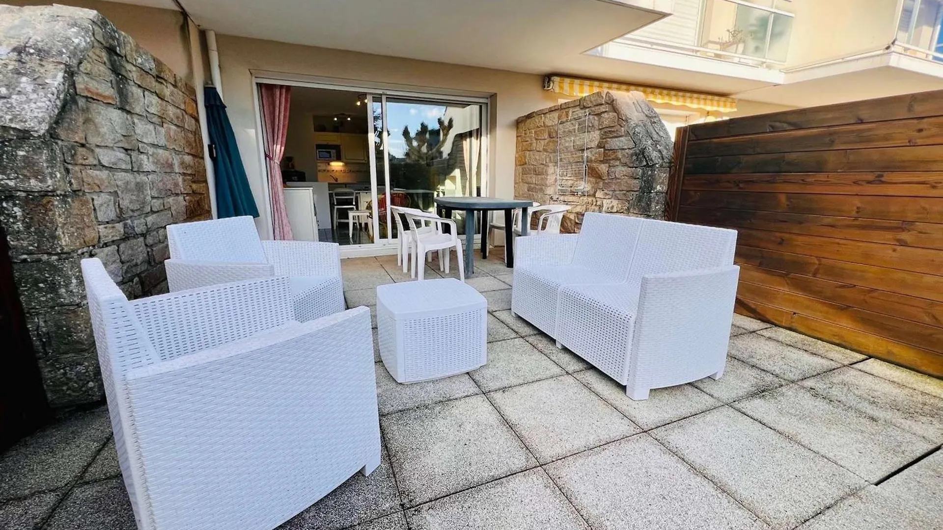 Appartement 2 Pieces Avec Jardin Et Parking, Proche Plage Et Commerces A Quiberon - Fr-1-478-306 França